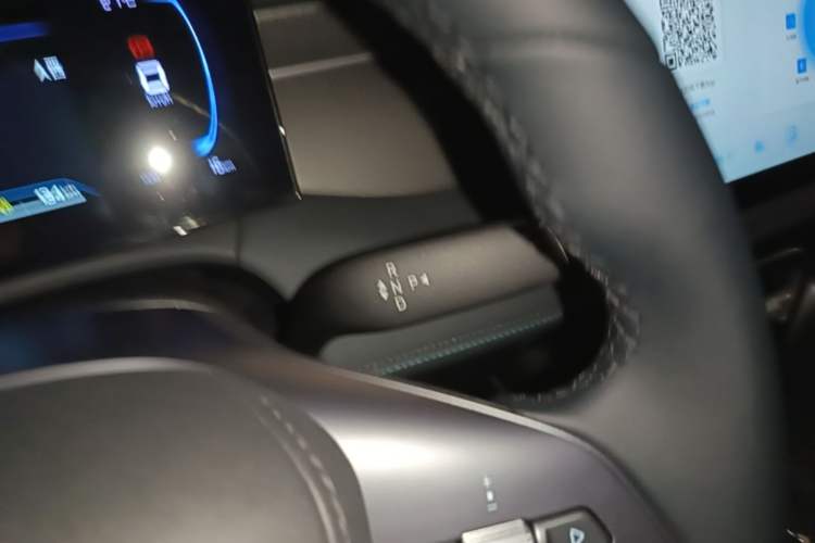 Used BYD Qin PLUS  Gear Lever