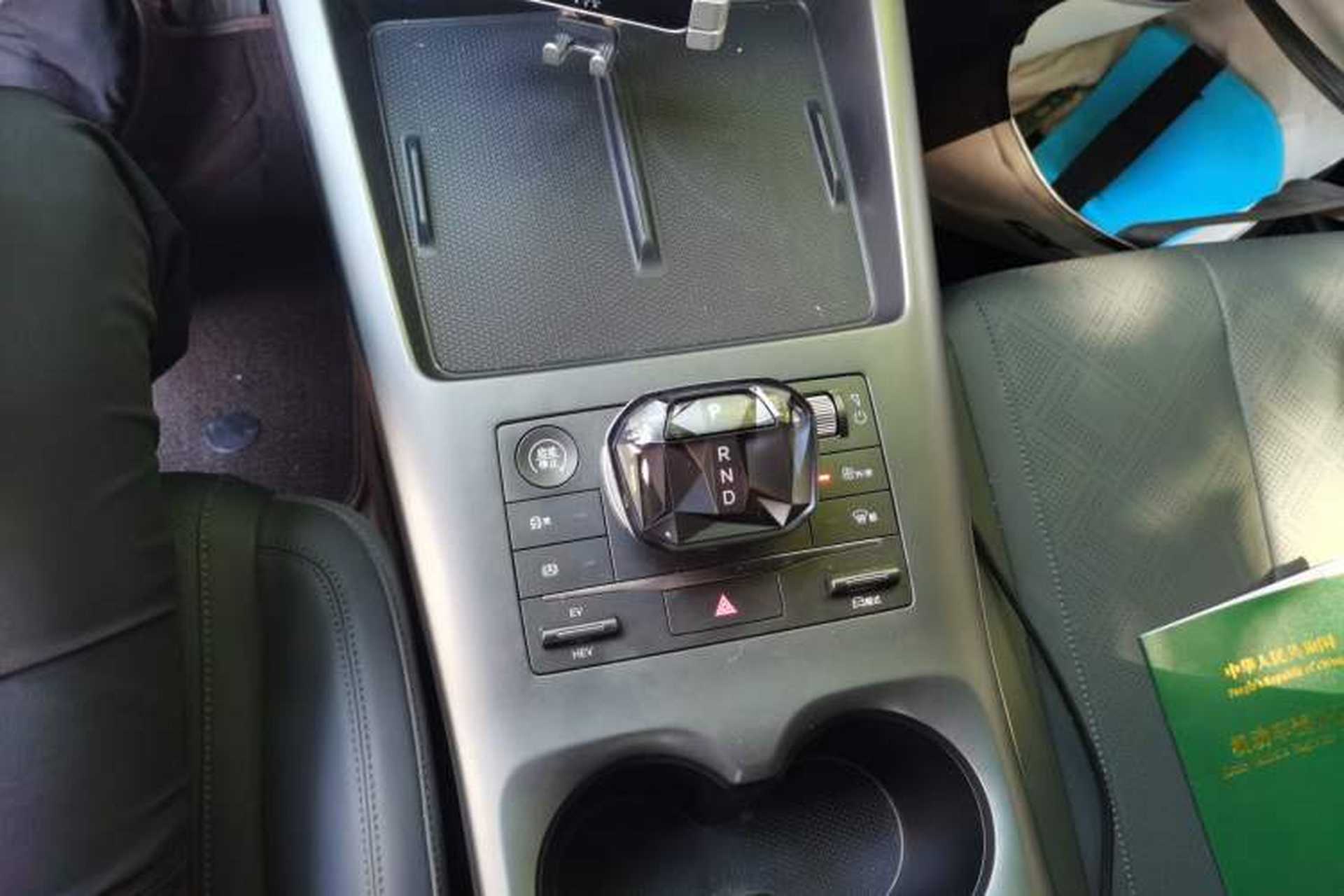 Used BYD Qin PLUS 2025 DM-i Smart Drive 55KM Leading Model Gear Lever