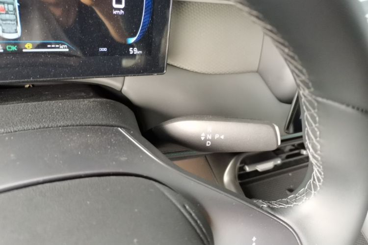 Used BYD Qin PLUS  Gear Lever