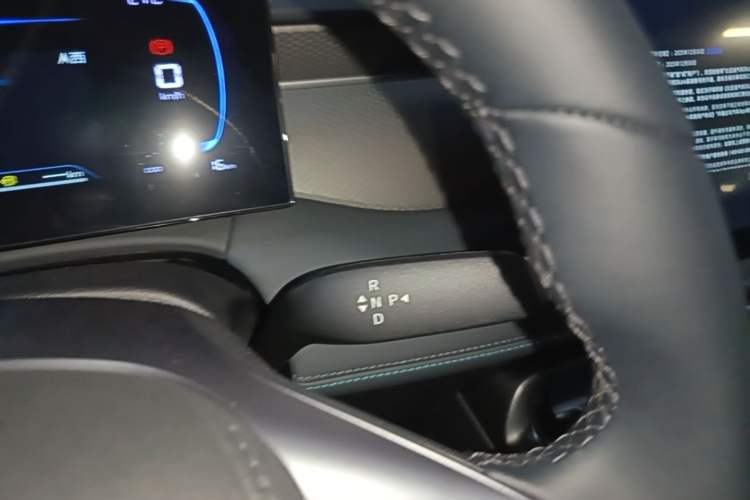 Used BYD Qin PLUS  Gear Lever