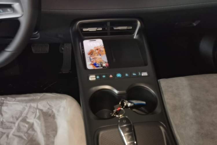 Used BYD Qin PLUS  Gear Lever