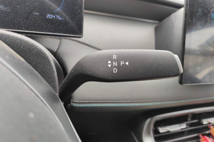 Used BYD Qin PLUS  Gear Lever