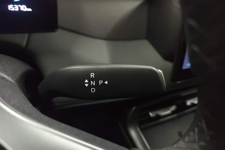 Used BYD Qin PLUS  Gear Lever