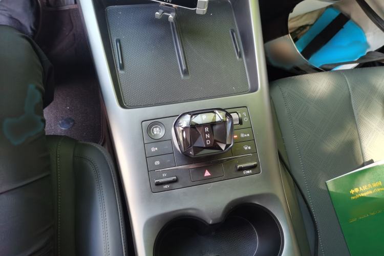 Used BYD Qin PLUS 2025 DM-i Smart Drive 55KM Leading Model Gear Lever