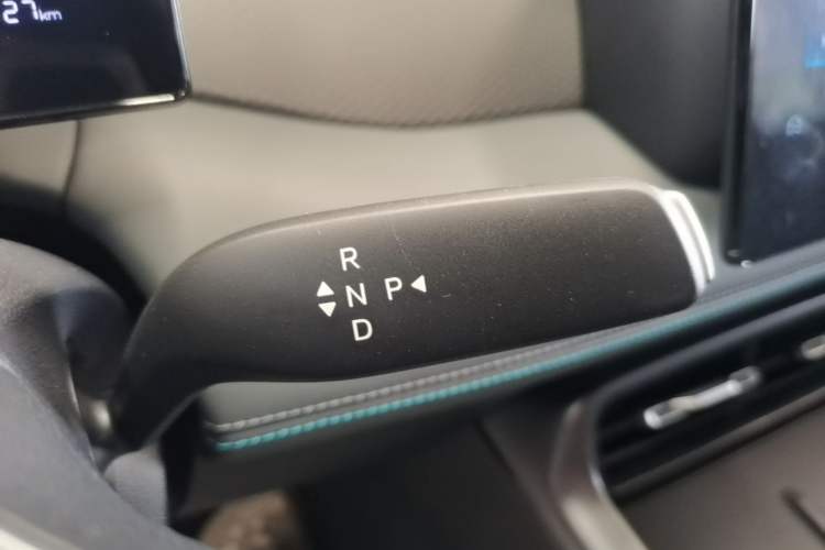 Used BYD Qin PLUS  Gear Lever