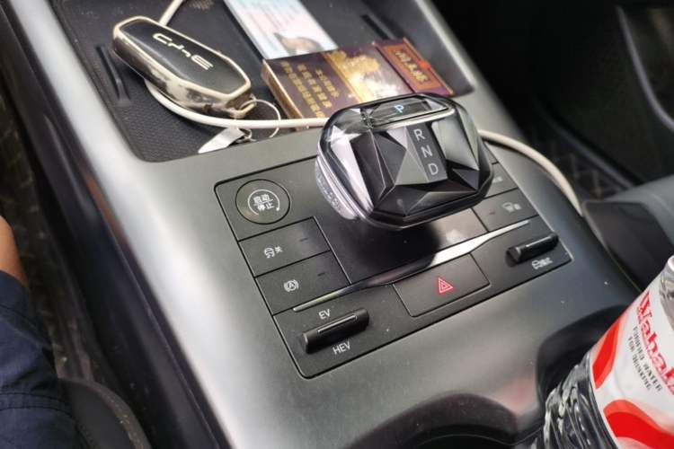 Used BYD Qin PLUS 2025 DM-i Smart Drive 55KM Leading Model Gear Lever