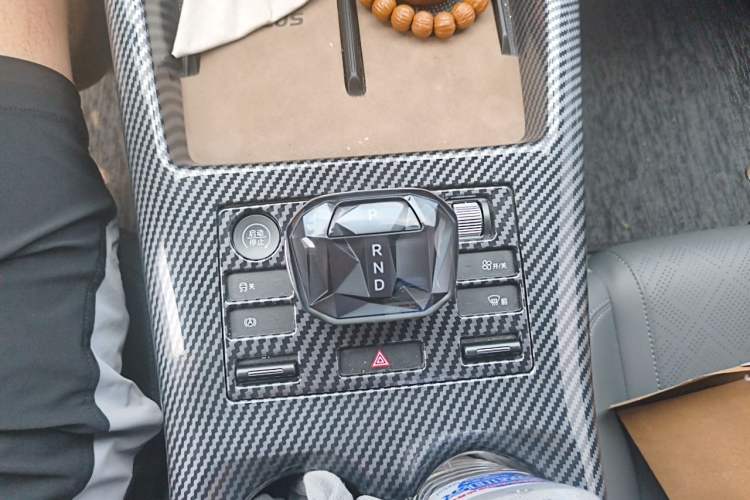 Used BYD Qin PLUS 2025 DM-i Smart Drive 55KM Leading Model Gear Lever