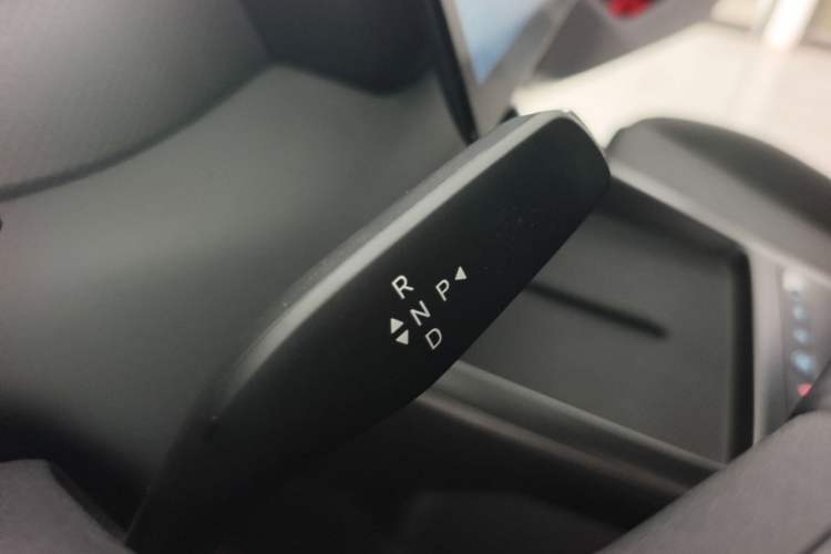 Used BYD Qin PLUS  Gear Lever
