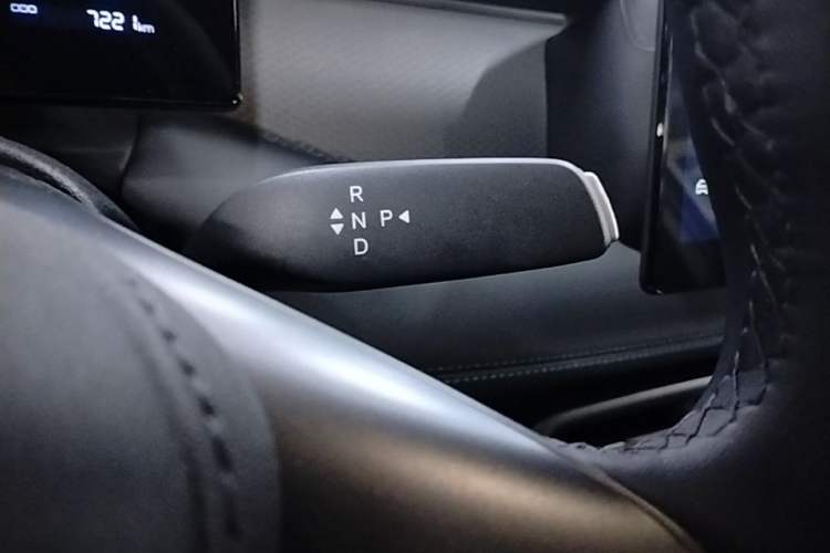 Used BYD Qin PLUS  Gear Lever