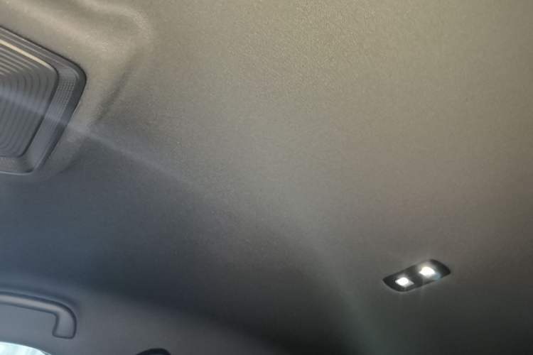 Used BYD Qin PLUS  Headliner