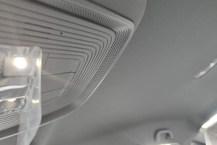 Used BYD Qin PLUS  Headliner