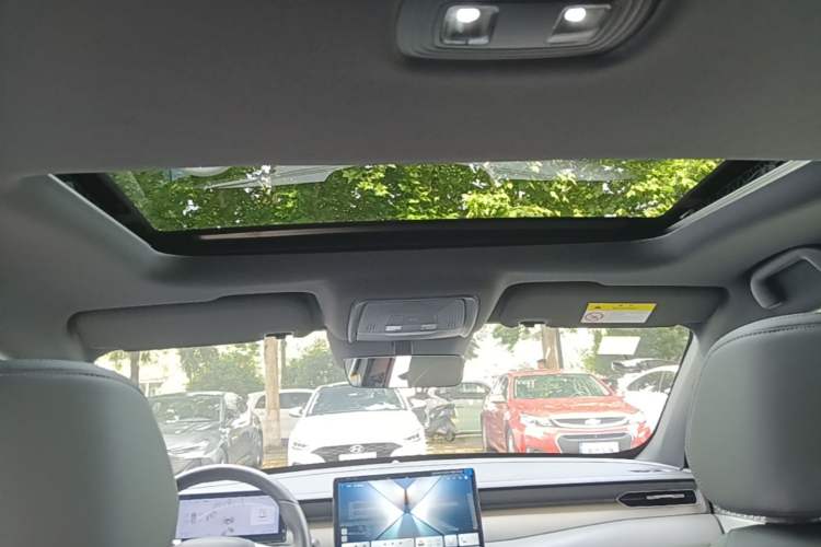 Used BYD Qin PLUS 2025 DM-i Smart Drive 120KM Superior Model Headliner