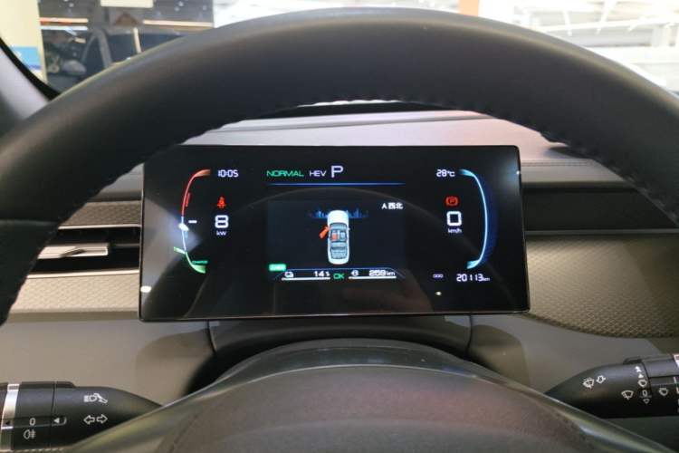 Used BYD Qin PLUS 2025 DM-i Smart Drive 55KM Leading Model Instrument Cluster