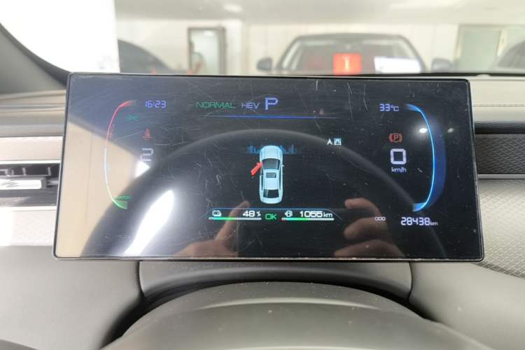 Used BYD Qin PLUS 2025 DM-i Smart Drive 55KM Leading Model Instrument Cluster