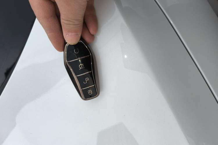 Used BYD Qin PLUS 2025 DM-i Smart Drive 55KM Leading Model Interior 1
