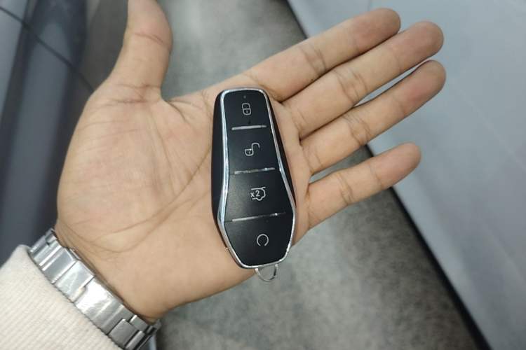 Used BYD Qin PLUS 2025 DM-i Smart Drive 120KM Superior Model Interior 1