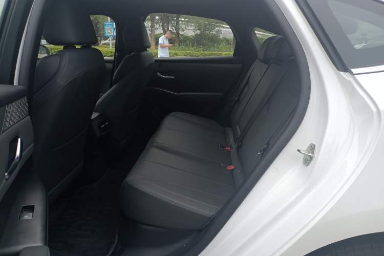 Used BYD Qin PLUS 2025 DM-i Smart Drive 120KM Superior Model Interior 2