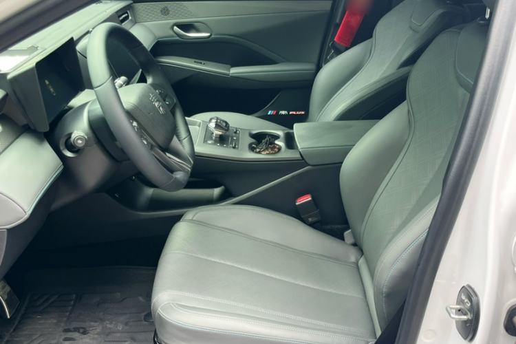 Used BYD Qin PLUS 2025 DM-i Smart Drive 55KM Leading Model Interior 2