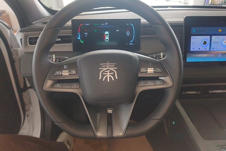 Used BYD Qin PLUS 2025 DM-i Smart Drive 55KM Leading Model Interior 2
