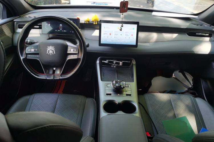 Used BYD Qin PLUS 2025 DM-i Smart Drive 55KM Leading Model Interior 2