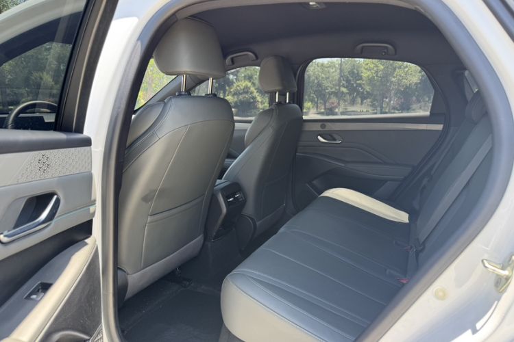 Used BYD Qin PLUS 2025 DM-i Smart Drive 55KM Leading Model Interior 2