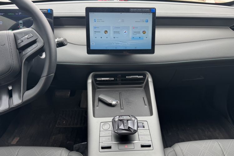 Used BYD Qin PLUS 2025 DM-i Smart Drive 55KM Leading Model Interior 2