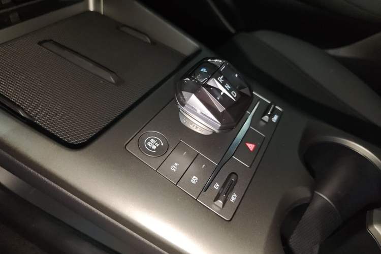 Used BYD Qin PLUS 2025 DM-i Smart Drive 55KM Leading Model Interior 3