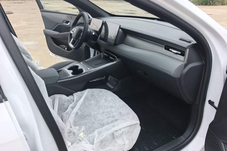 Used BYD Qin PLUS  Interior 3
