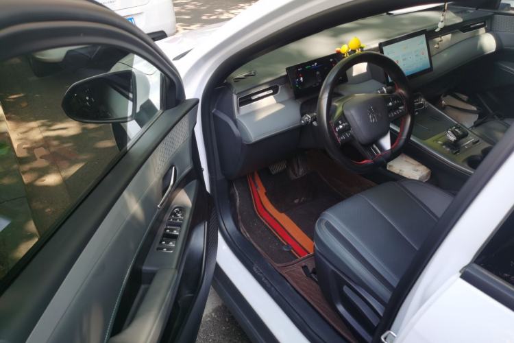 Used BYD Qin PLUS 2025 DM-i Smart Drive 55KM Leading Model Interior 3