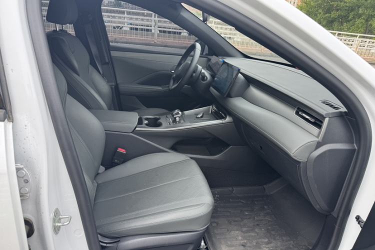 Used BYD Qin PLUS 2025 DM-i Smart Drive 55KM Leading Model Interior 3