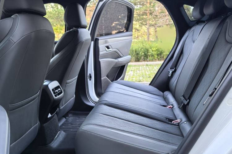 Used BYD Qin PLUS 2025 DM-i Smart Drive 55KM Leading Model Interior 4