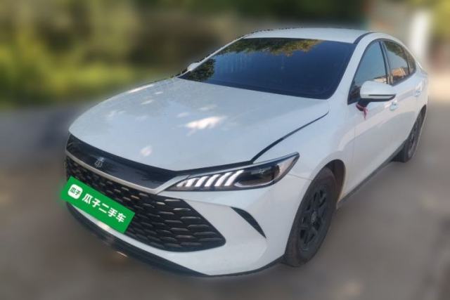 Ojetý BYD Qin PLUS 2025 DM-i Smart Drive 55KM Leading Model