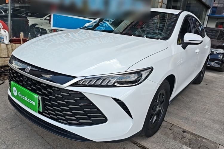 Used BYD Qin PLUS 2025 DM-i Smart Drive 55KM Leading Model Guazi used car, China used car export, Used car for sale, Used BYD cars, Cheapest cars for sale