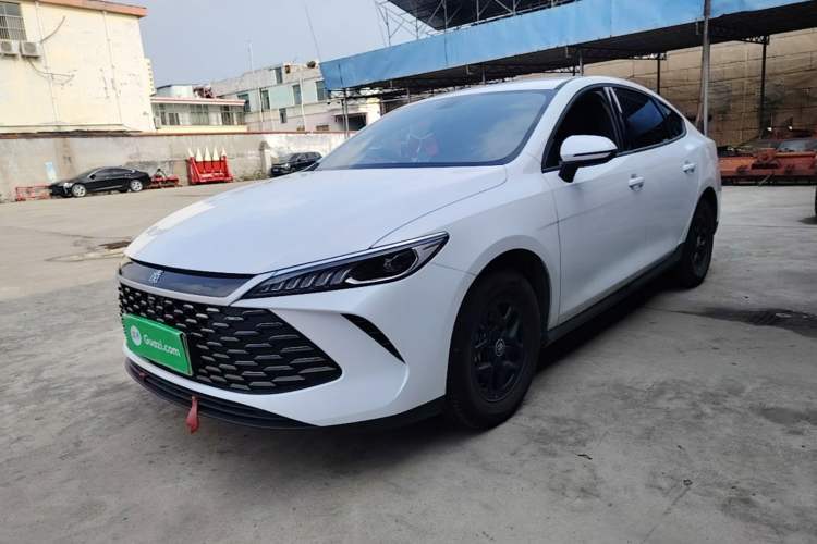 Used BYD Qin PLUS 2025 DM-i Smart Drive 55KM Leading Model Guazi used car, China used car export, Used car for sale, Used cars, Cheapest cars for sale