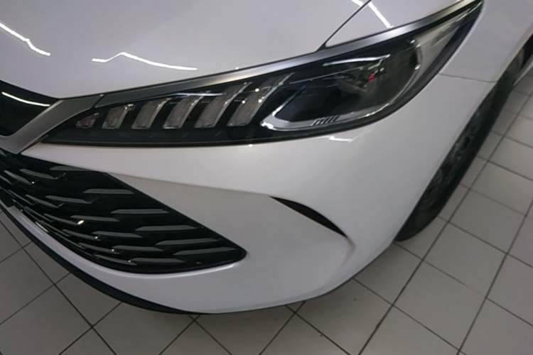 Used BYD Qin PLUS 2025 DM-i Smart Drive 55KM Leading Model Left Front Headlight