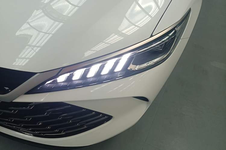 Used BYD Qin PLUS 2025 DM-i Smart Drive 55KM Leading Model Left Front Headlight