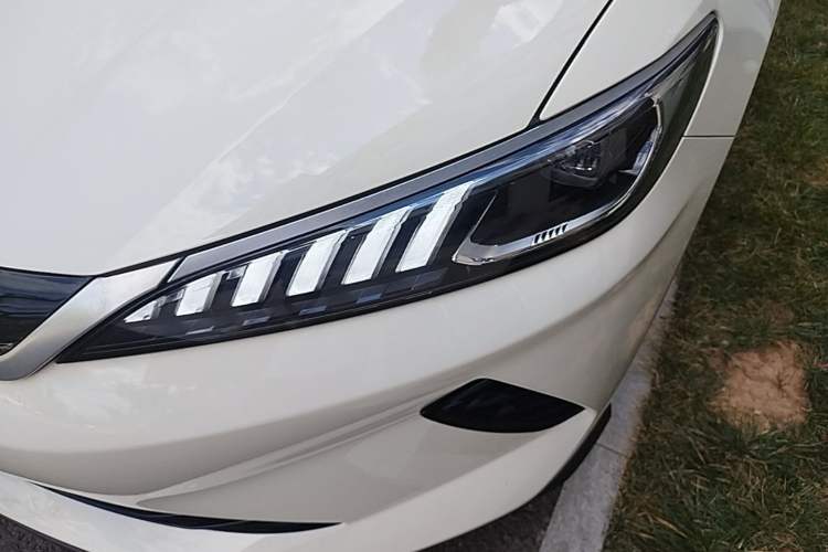 Used BYD Qin PLUS  Left Front Headlight