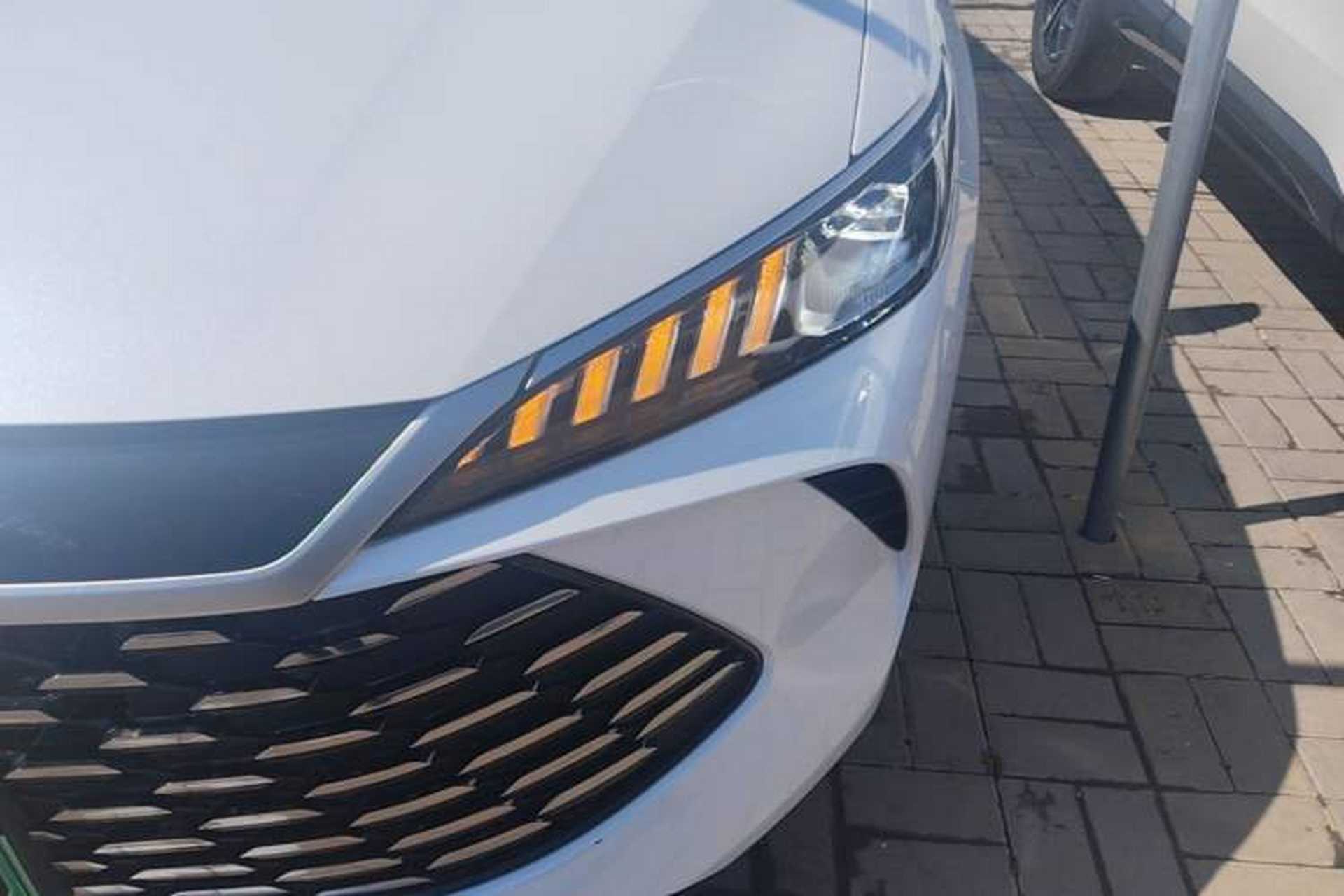 Used BYD Qin PLUS 2025 DM-i Smart Drive 55KM Leading Model Left Front Headlight