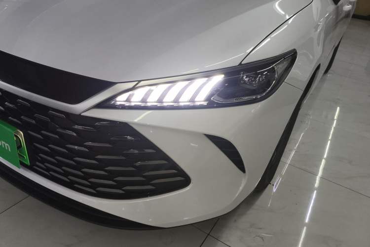 Used BYD Qin PLUS 2025 DM-i Smart Drive 55KM Leading Model Left Front Headlight