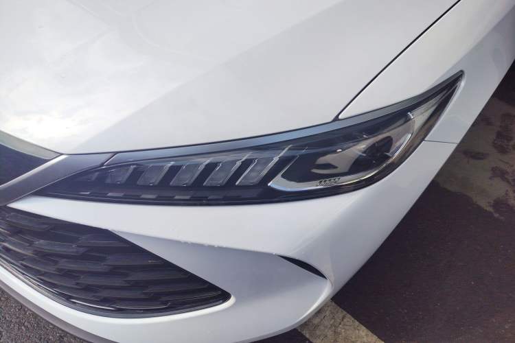 Used BYD Qin PLUS 2025 DM-i Smart Drive 55KM Leading Model Left Front Headlight