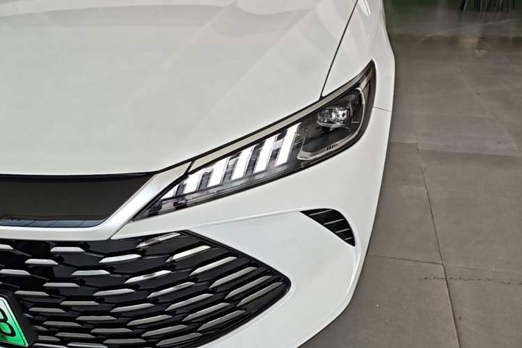 Used BYD Qin PLUS 2025 DM-i Smart Drive 55KM Leading Model Left Front Headlight
