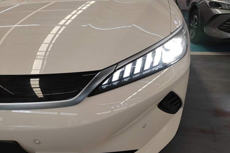 Used BYD Qin PLUS 2025 EV Smart Drive Edition 510KM Leading Model Left Front Headlight
