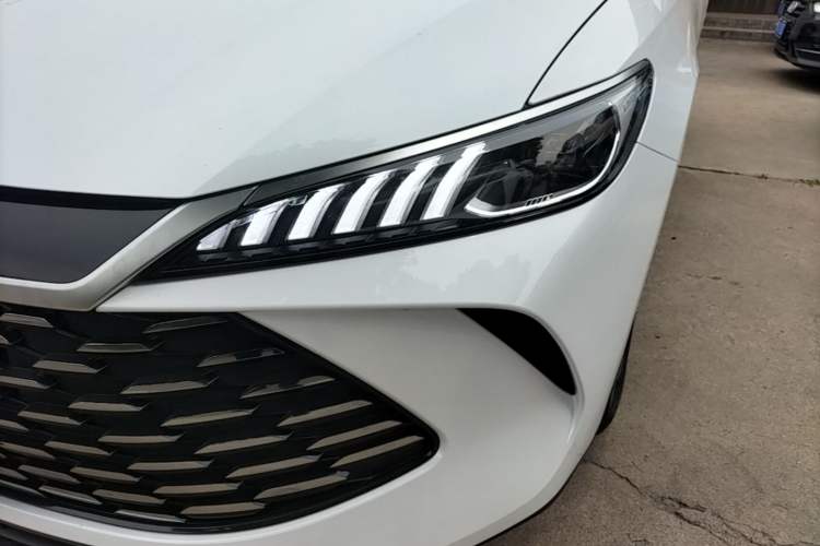 Used BYD Qin PLUS 2025 DM-i Smart Drive 55KM Leading Model Left Front Headlight