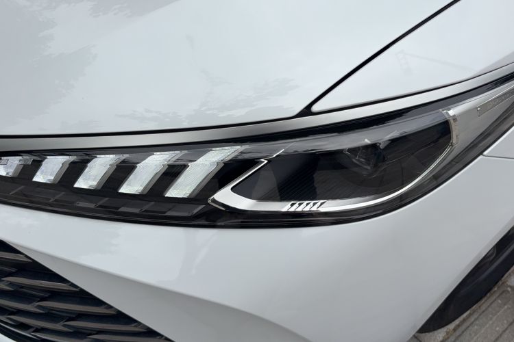Used BYD Qin PLUS 2025 DM-i Smart Drive 55KM Leading Model Left Front Headlight