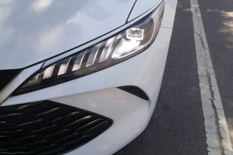 Used BYD Qin PLUS  Left Front Headlight