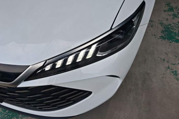 Used BYD Qin PLUS 2025 DM-i Smart Drive 55KM Leading Model Left Front Headlight
