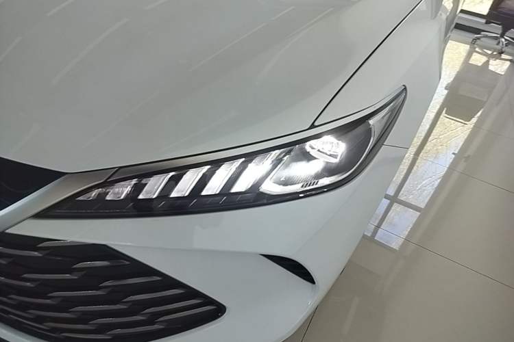 Used BYD Qin PLUS 2025 DM-i Smart Drive 55KM Leading Model Left Front Headlight