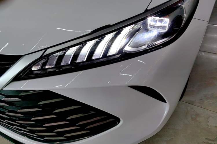 Used BYD Qin PLUS 2025 DM-i Smart Drive 55KM Leading Model Left Front Headlight