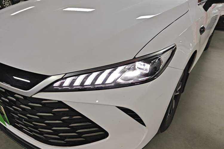 Used BYD Qin PLUS 2025 DM-i Smart Drive 55KM Beyond Model Left Front Headlight