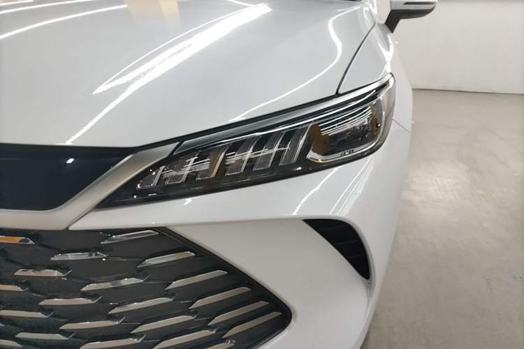 Used BYD Qin PLUS 2025 DM-i Smart Drive 55KM Leading Model Left Front Headlight